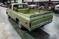 1969-GMC-C10-Green-A19436-35.jpg